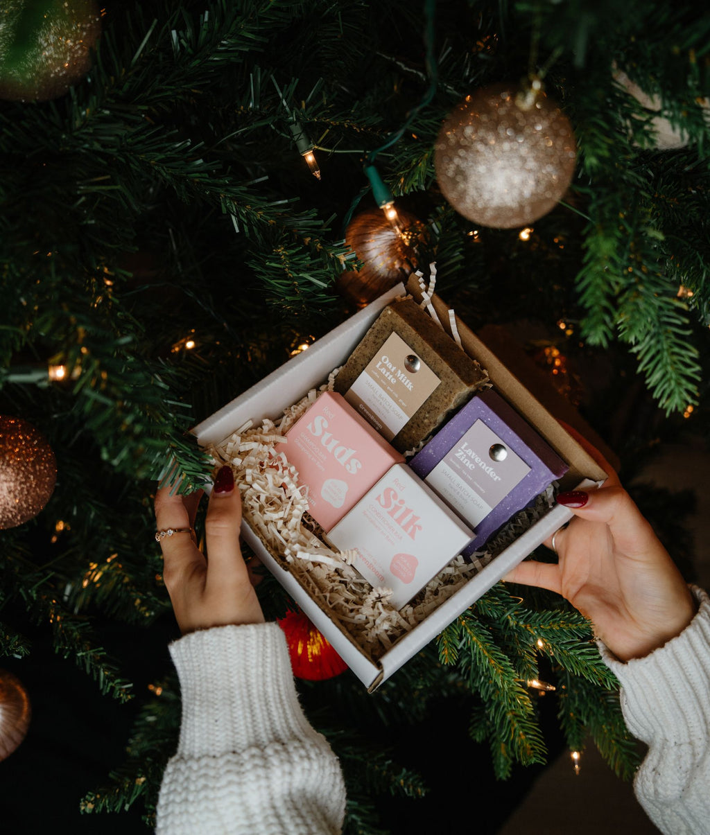Suds & Silk + 2 Soaps Holiday Bundle ✨